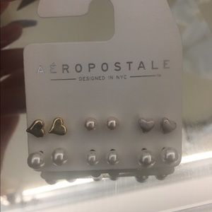 Aeropostale Earrings set